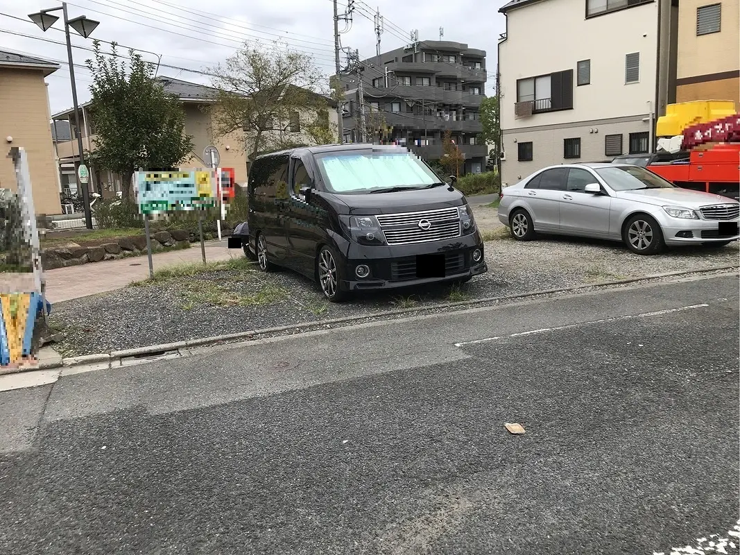 江戸川区鹿骨２丁目　月極駐車場